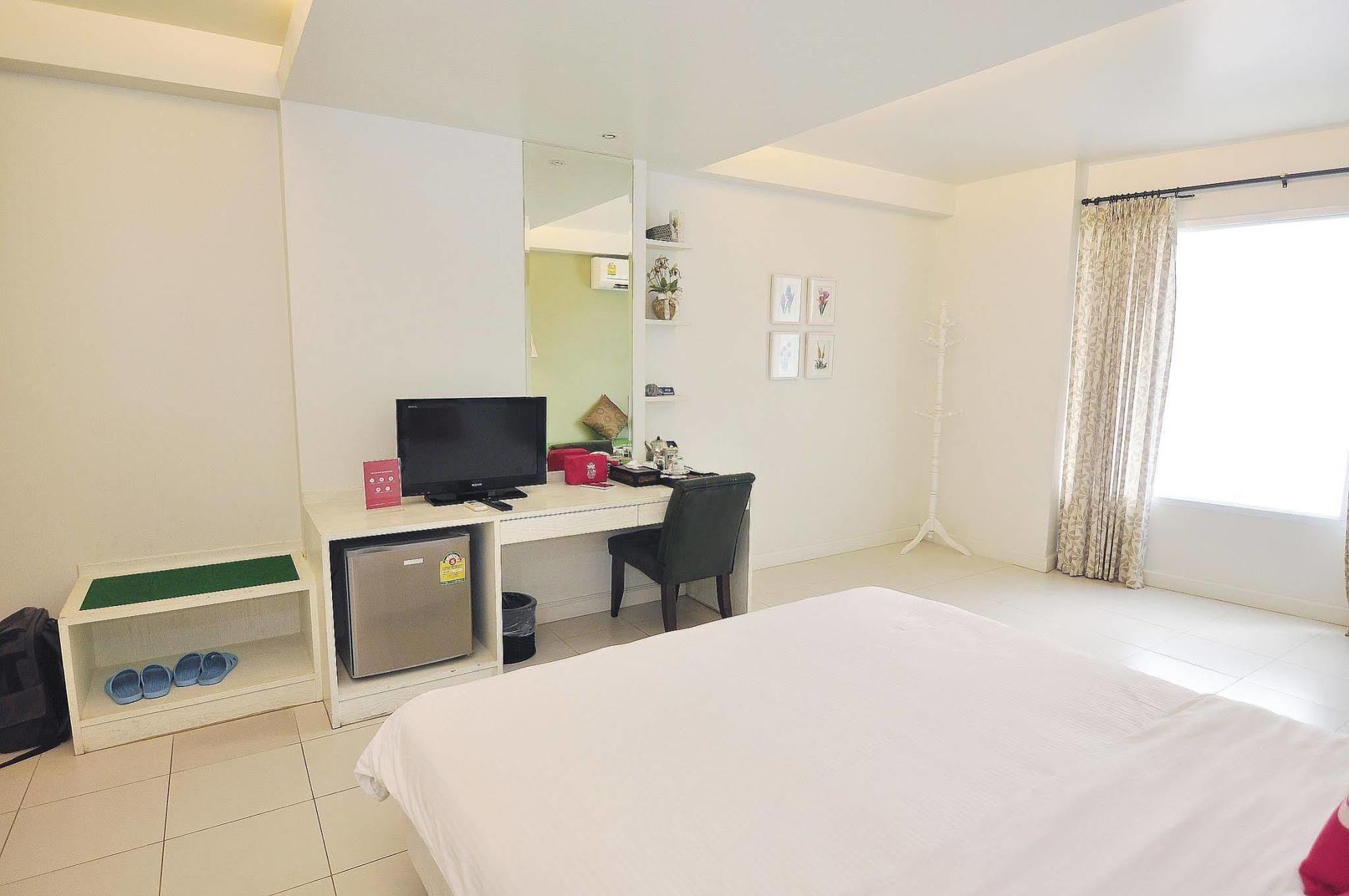 Zen Rooms Panurangsri 2*